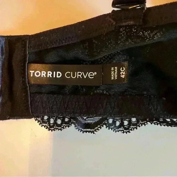 Torrid Black Bra with Lace Trim Full Coverage Size 42C - Picture 5 of 7